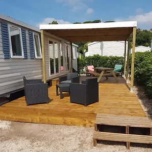 Campingplatz Frejus Tout Confort, Climatisation,Plus Ventilation Toutes Les Chambres, Linge De Lit Et De Toilette , Coffre Fort, Lave Vaisselle Machine A Laver Grande Terrasse Couverte Velos Et Wifi Possible, Fréjus